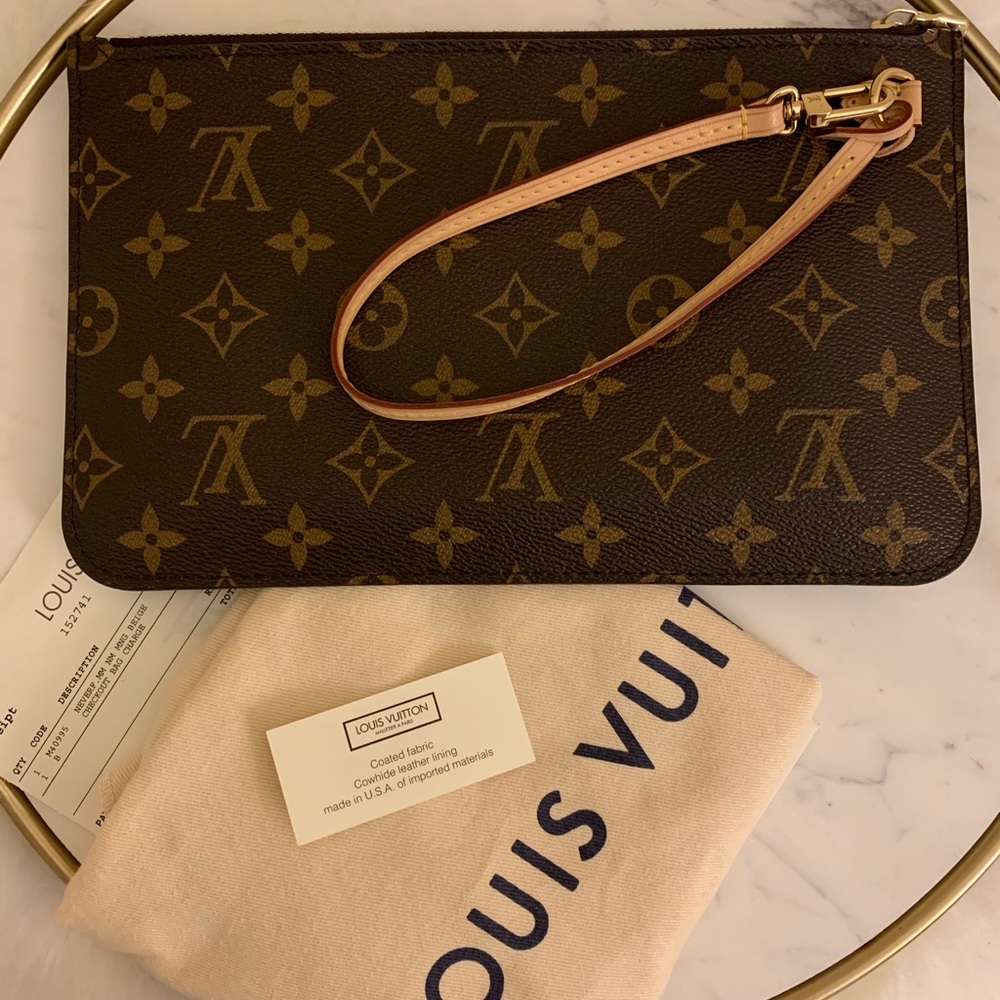 Louis Vuitton monogram pochette